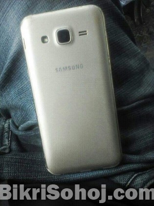Samsung  galaxy j2